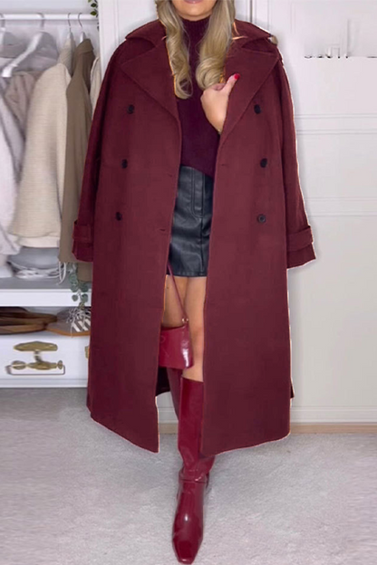 Sophisticated Garment with a Clean Classic Look