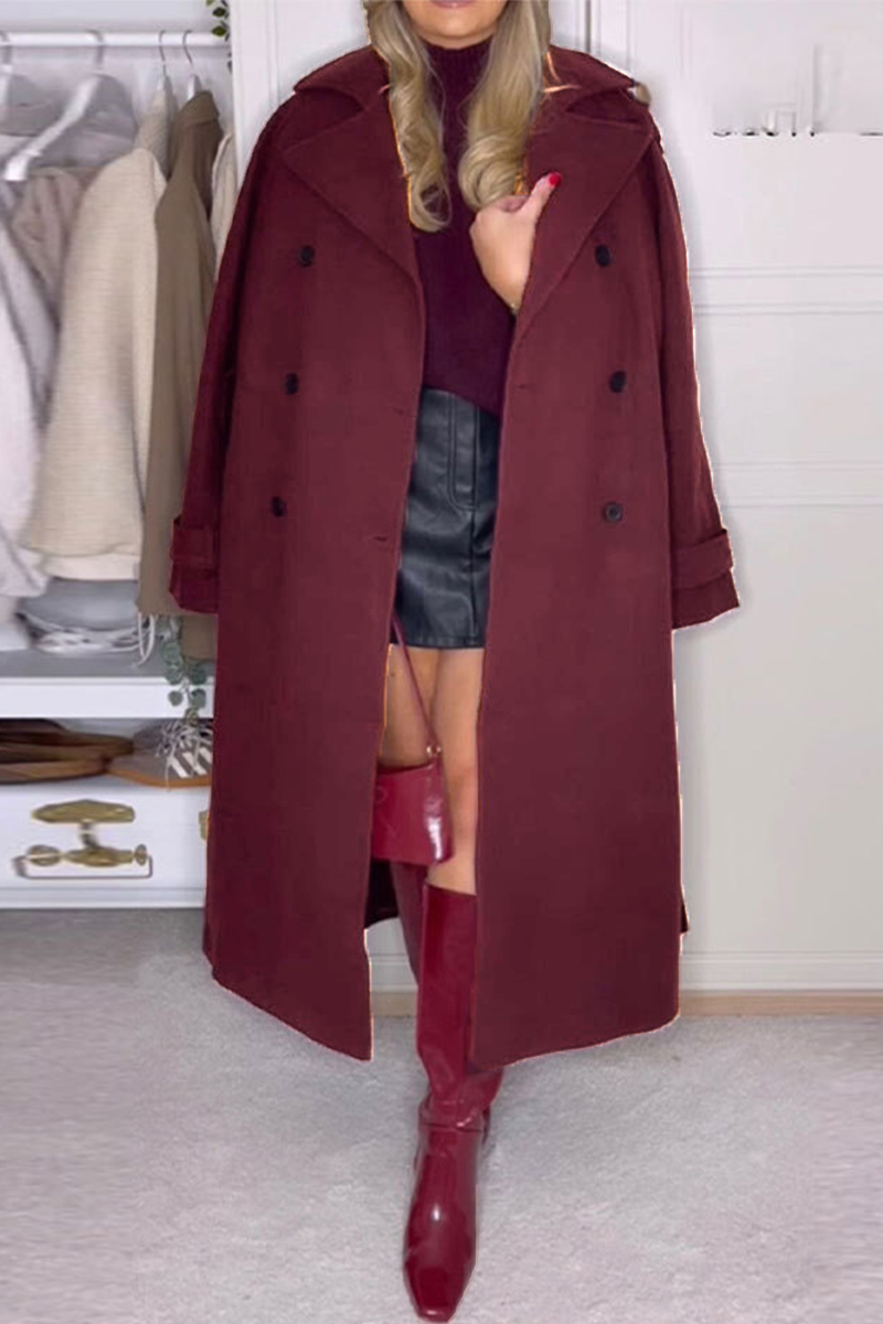 Sophisticated Garment with a Clean Classic Look
