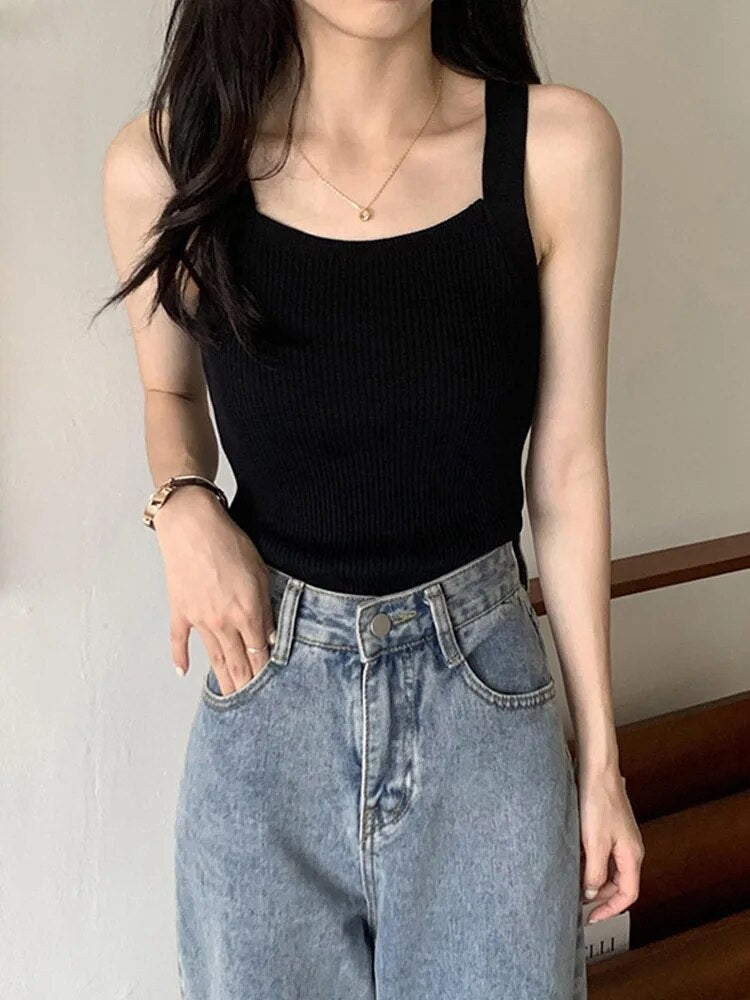 Polished Top with an Effortless Classic Look