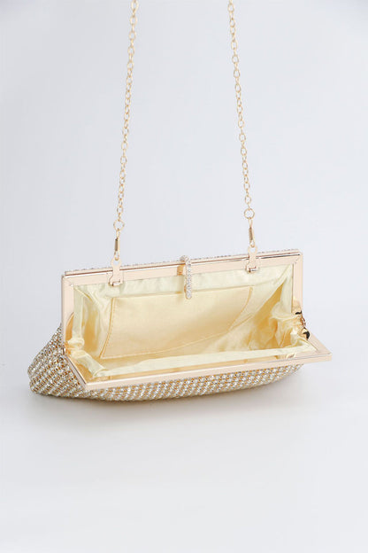 Well Tailored Bag with a Graceful Silhouette