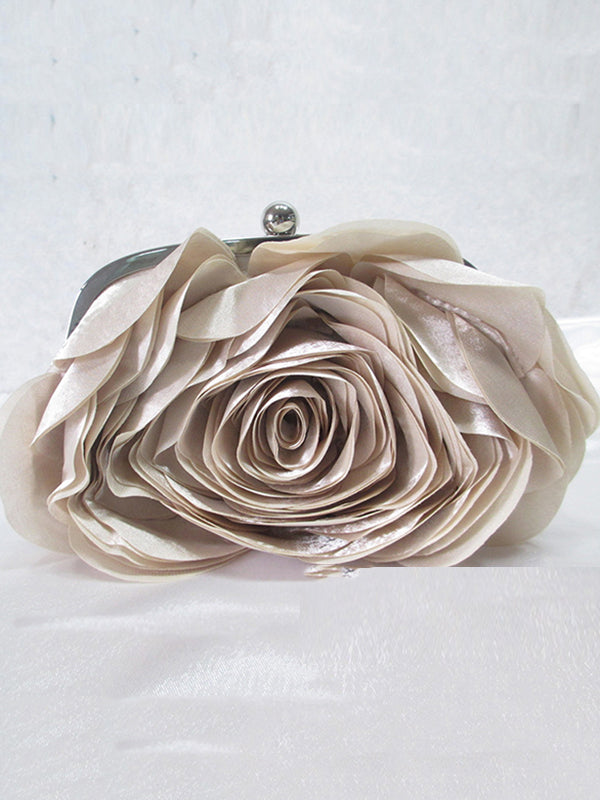 A Vintage Style Bag with Delicate Timeless Details