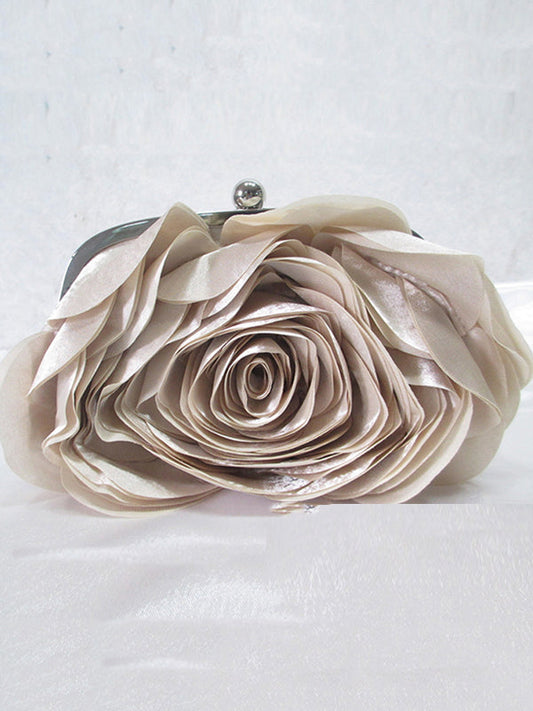 A Vintage Style Bag with Delicate Timeless Details