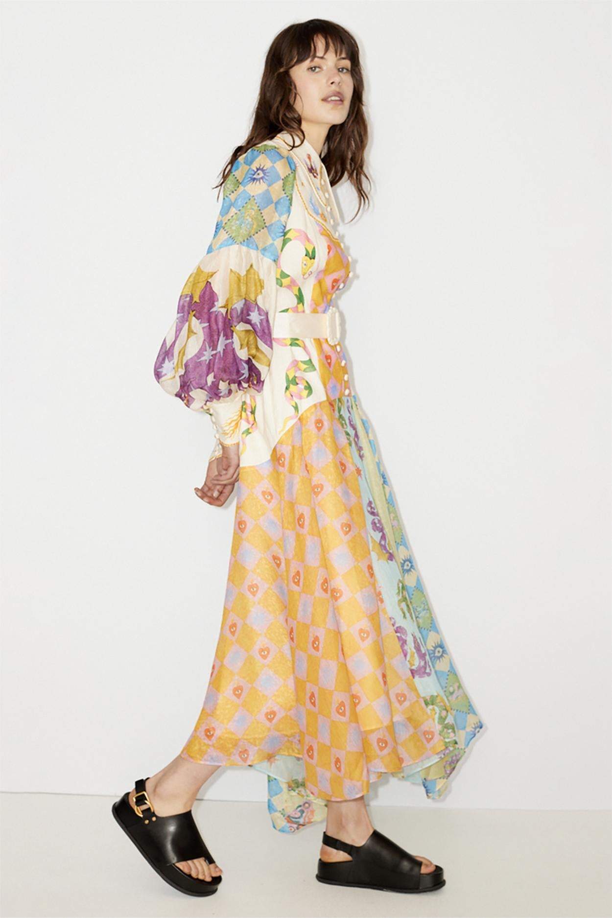 Well Tailored Dress with a Graceful Silhouette