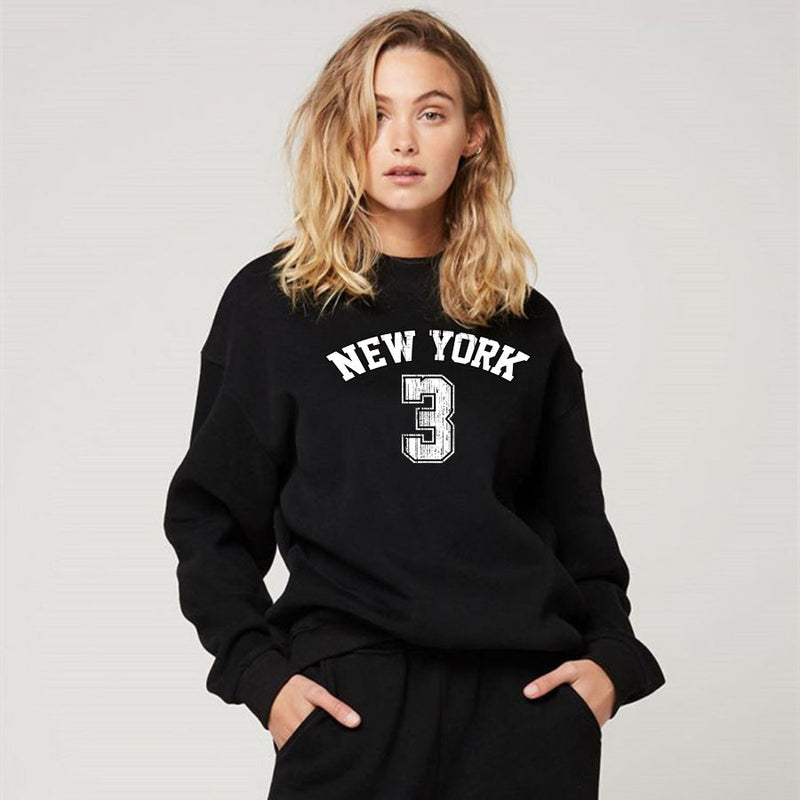 Well Tailored Sweater with a Graceful Silhouette
