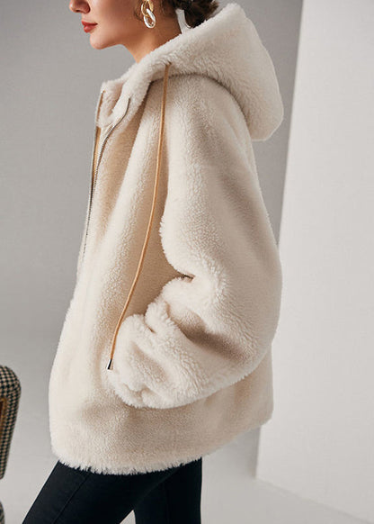 Elegantly Styled Coat for Everyday Wear