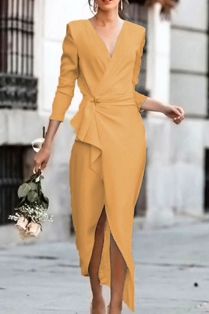 Gracefully Styled Dress for Any Occasion