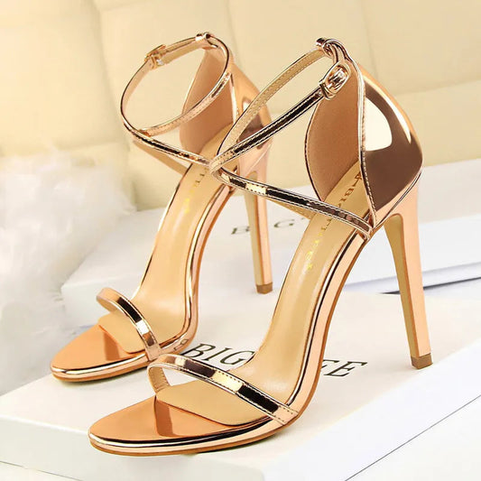 Beautifully Finished Heels in a Timeless Design