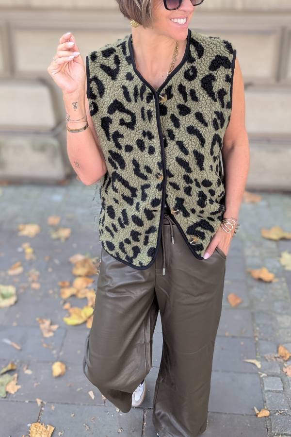 Vintage Inspired Jacket with a Contemporary Edge
