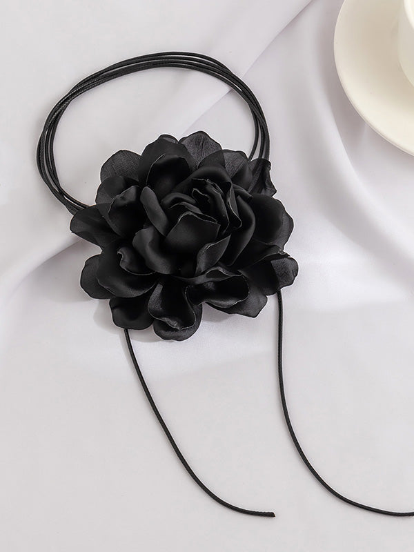 Well Tailored Garment with a Graceful Silhouette