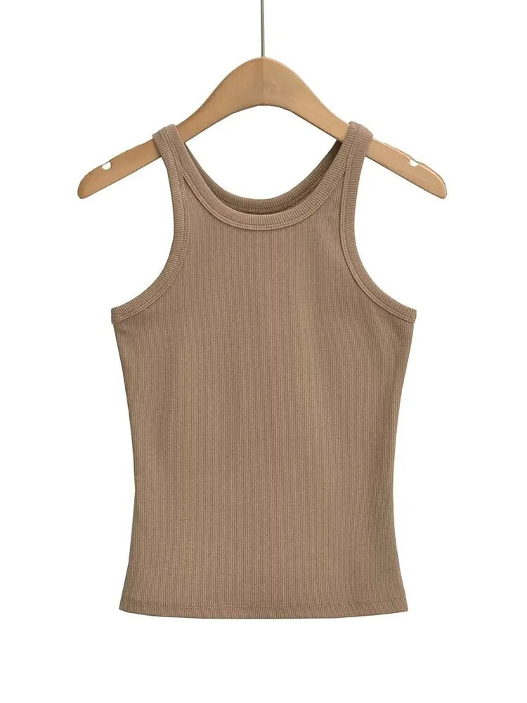 Effortlessly Elegant Top with a Timeless Design