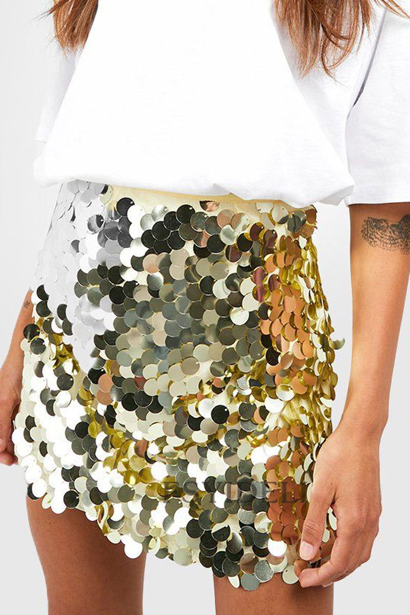 Effortlessly Elegant Garment with a Timeless Design