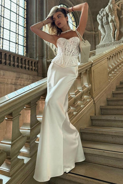 Effortlessly Elegant Garment with a Timeless Design