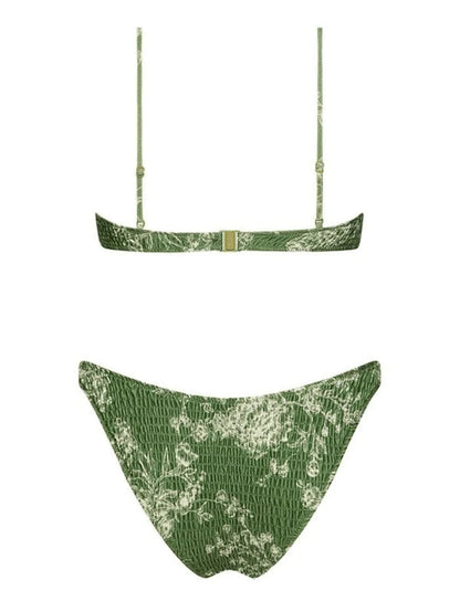 Beautifully Finished Bikini in a Timeless Design