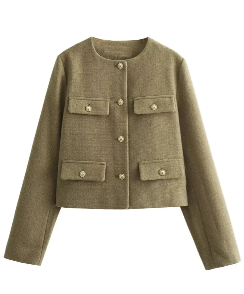 Effortlessly Elegant Jacket with a Timeless Design