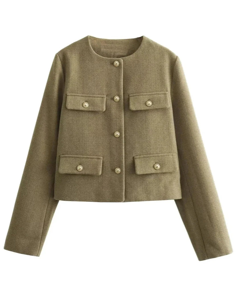 Effortlessly Elegant Jacket with a Timeless Design