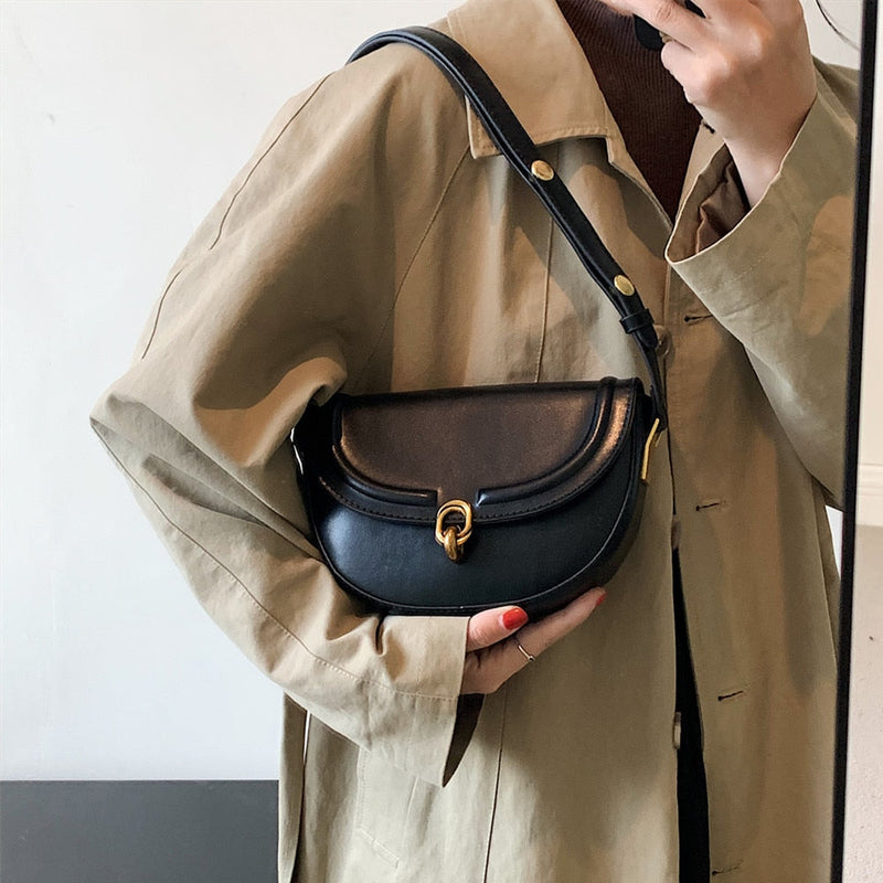 Polished Bag with an Effortless Classic Look