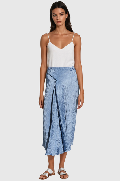 Sophisticated Garment with a Clean Classic Look