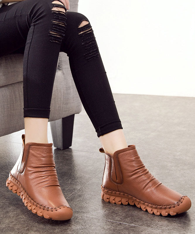 Beautifully Finished Boots in a Timeless Design