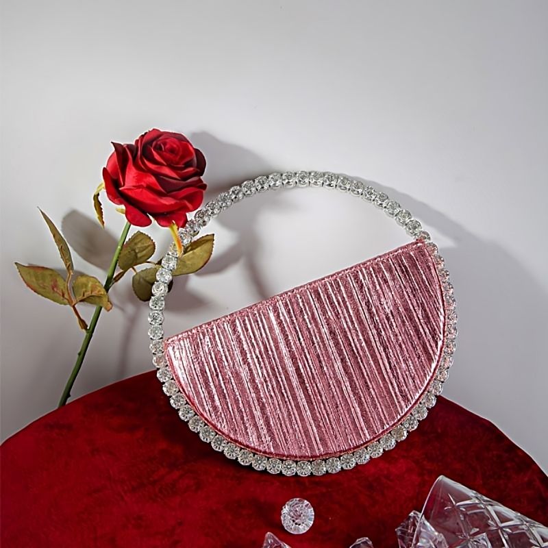 Gracefully Styled Garment for Any Occasion
