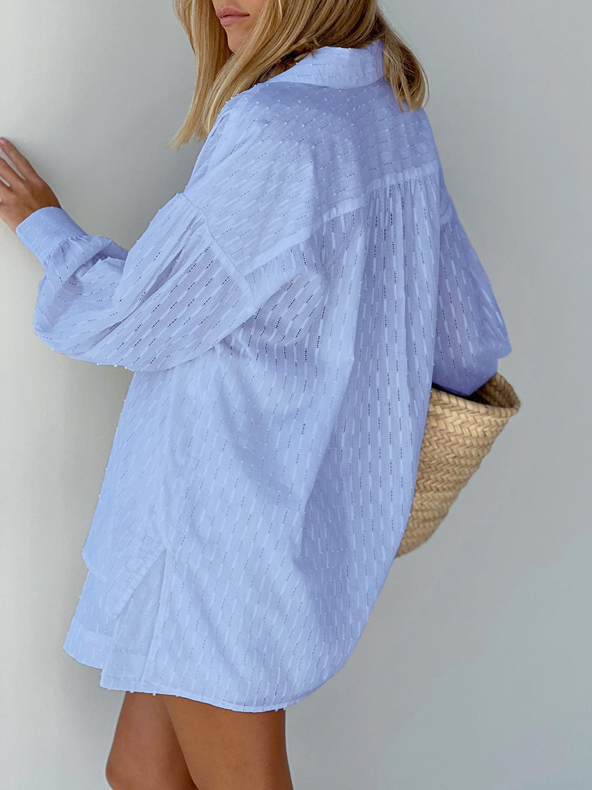 Classic Vintage Shirt with a Flattering Fit