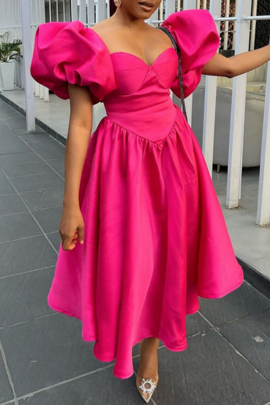 Effortlessly Elegant Dress with a Timeless Design