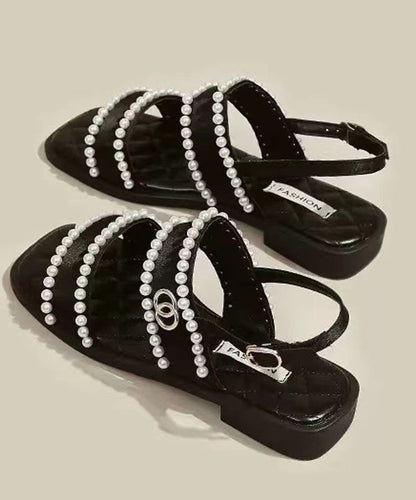 Beautifully Crafted Sandals in a Classic Style