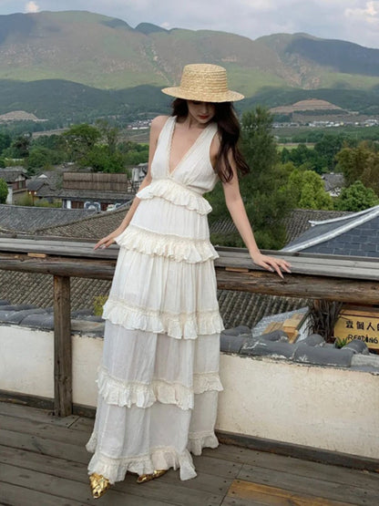 Effortlessly Elegant Dress with a Timeless Design