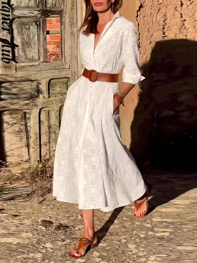 Effortlessly Elegant Dress with a Timeless Design