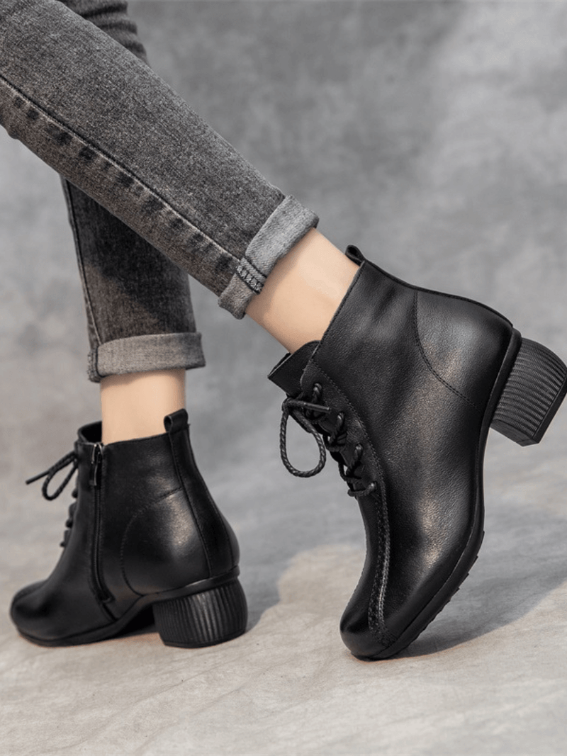 Well Tailored Boots with a Graceful Silhouette