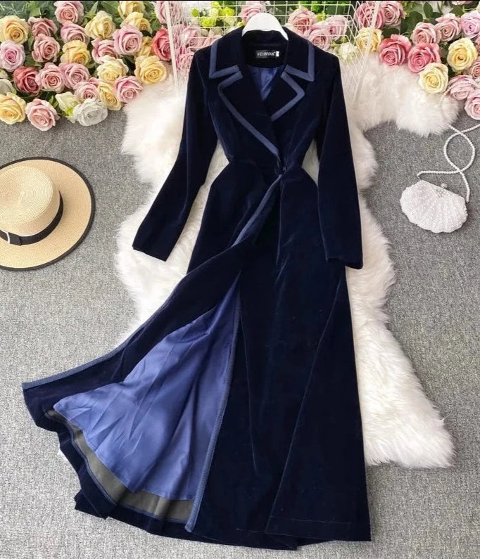 Elegantly Styled Coat for Everyday Wear