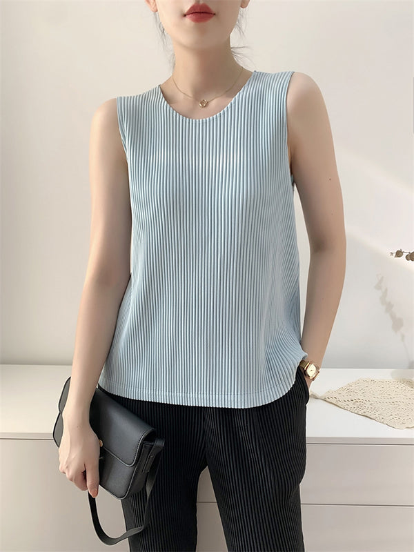 Sophisticated Top with a Clean Classic Look