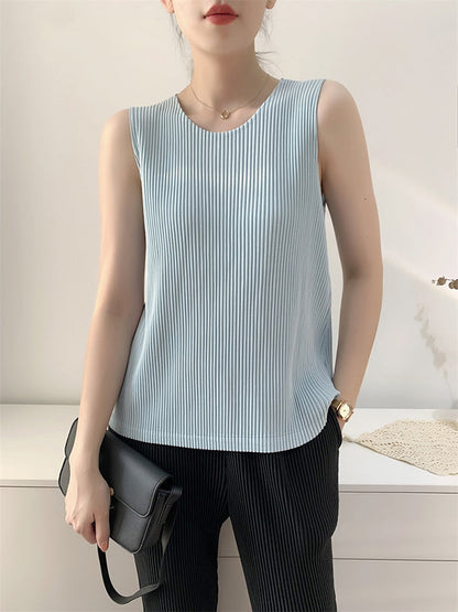 Sophisticated Top with a Clean Classic Look