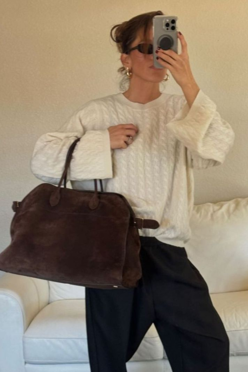 Sophisticated Bag with a Clean Classic Look