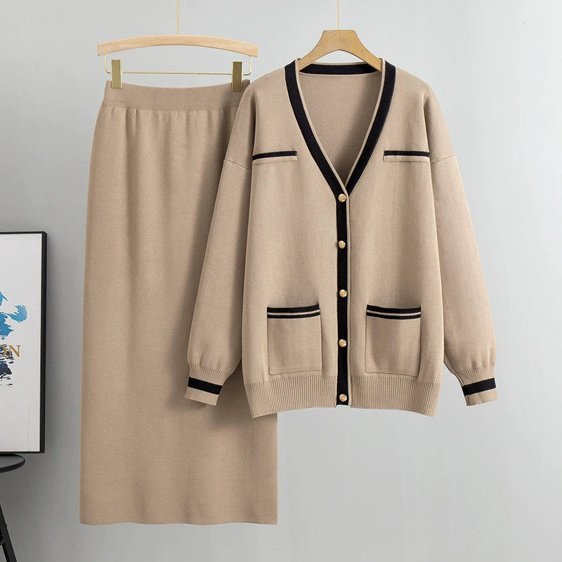 Classic Vintage Sweater with a Flattering Fit