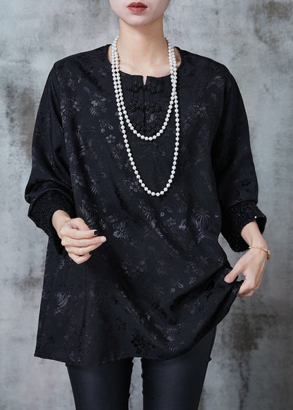 Classic Vintage Shirt with a Flattering Fit