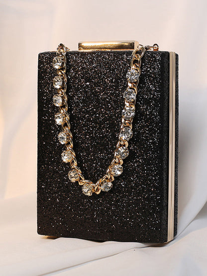 Well Tailored Bag with a Graceful Silhouette