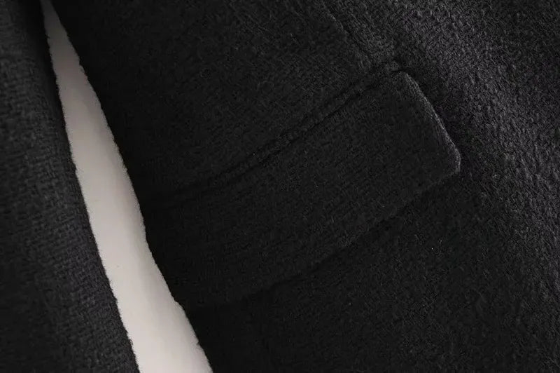 Beautifully Finished Jacket in a Timeless Design