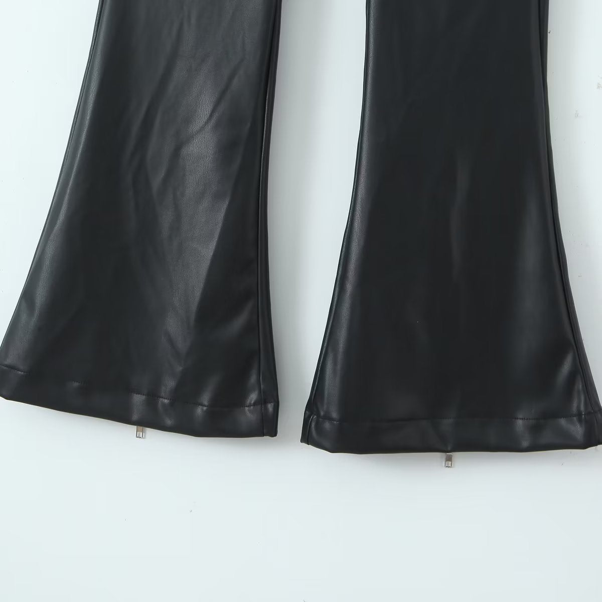 Beautifully Finished Pants in a Timeless Design