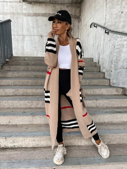 Classic Vintage Cardigan with a Flattering Fit