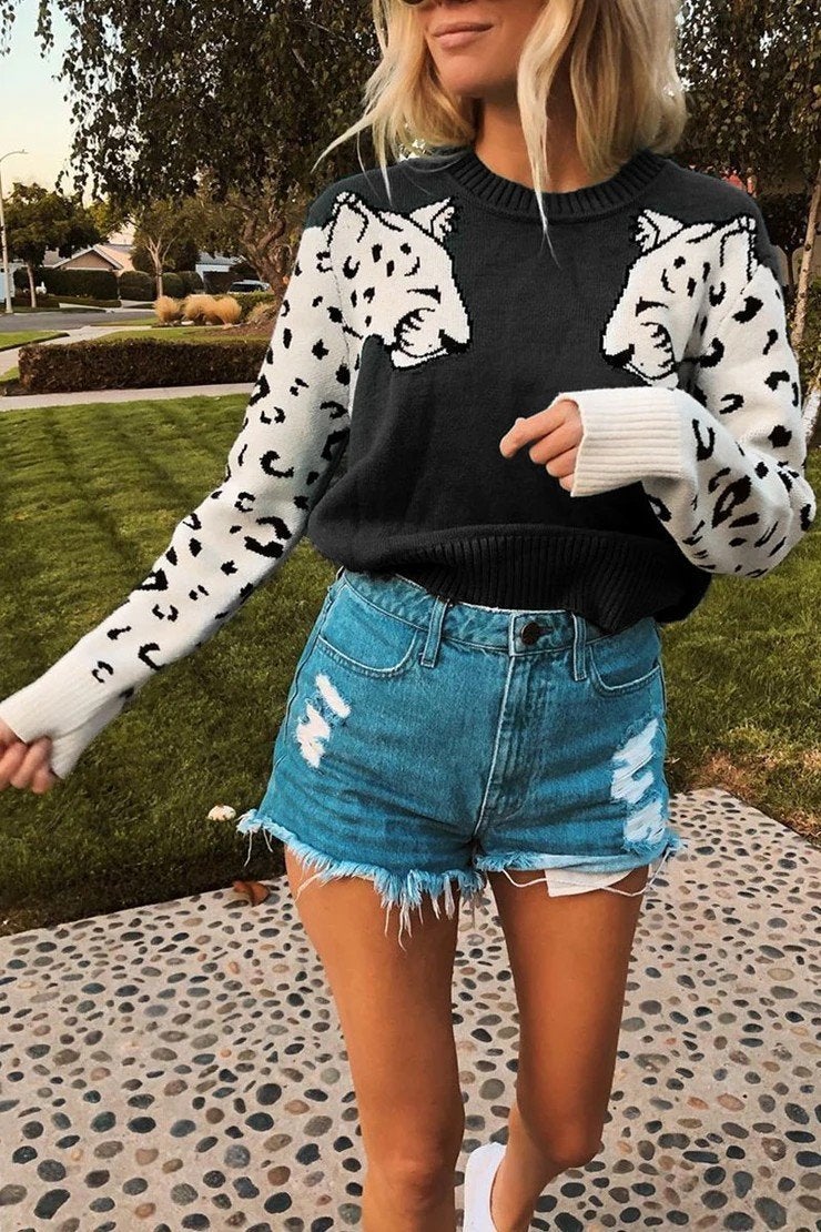 Gracefully Styled Sweater for Any Occasion