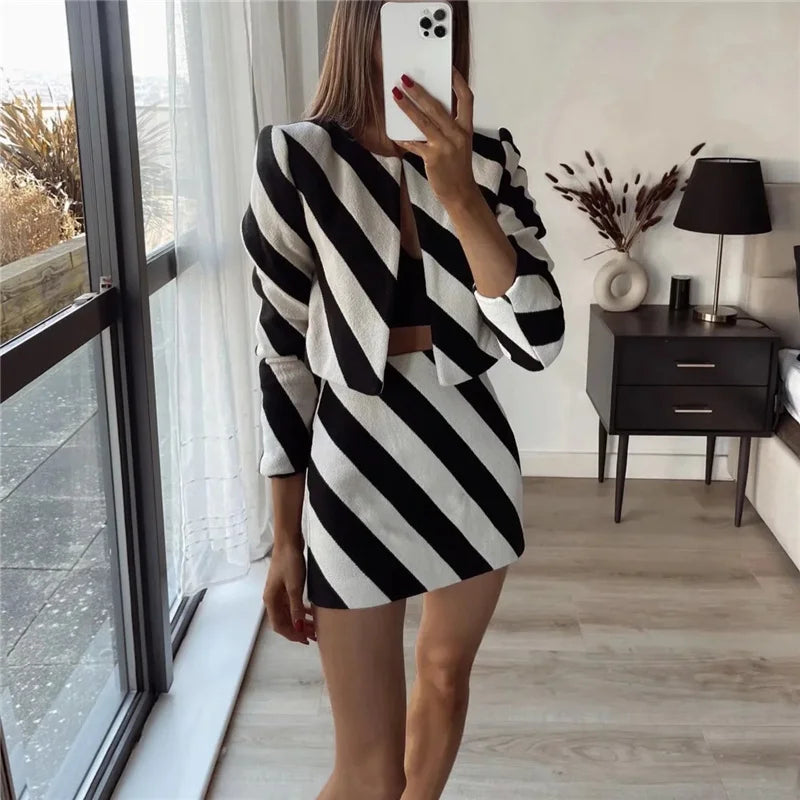 Gracefully Styled Garment for Any Occasion