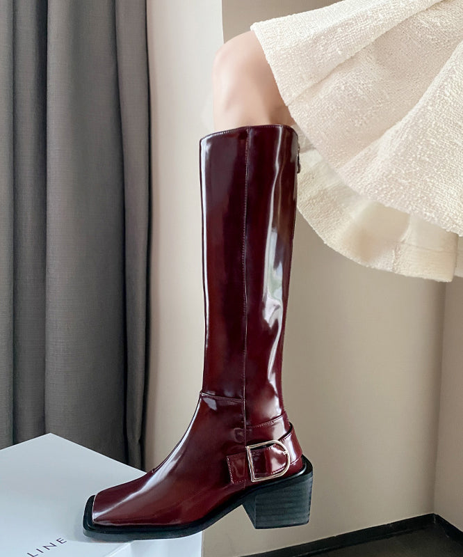 Well Tailored Boots with a Graceful Silhouette