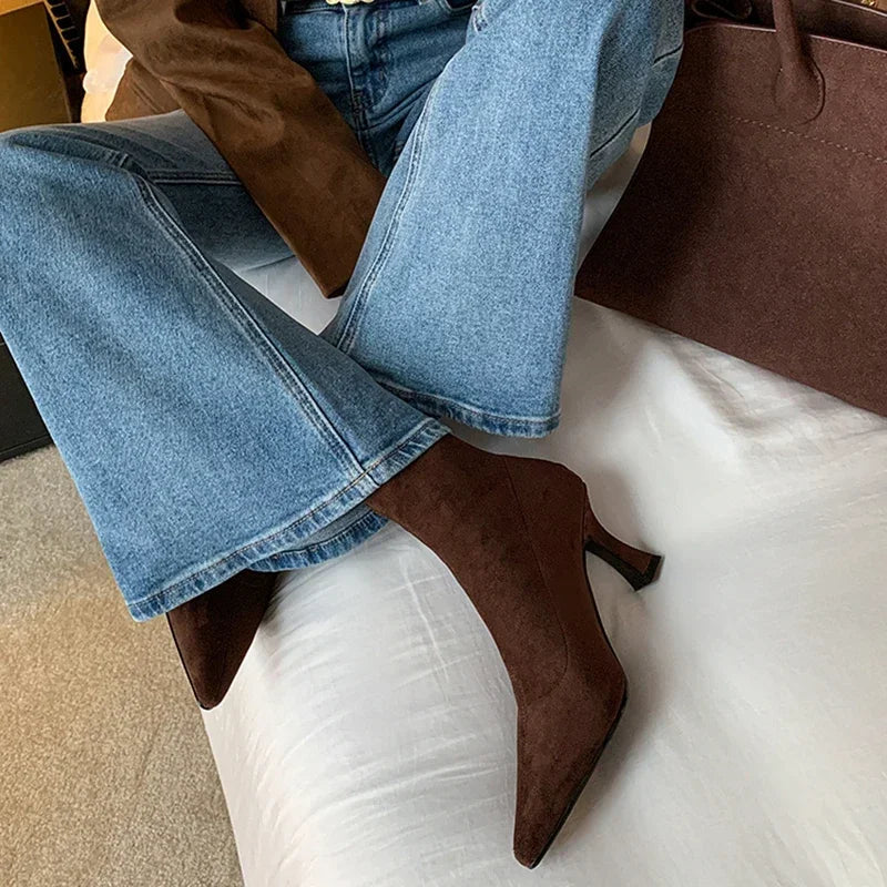 Polished Boots with an Effortless Classic Look