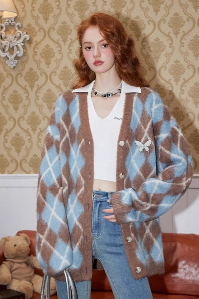 Well Tailored Cardigan with a Graceful Silhouette