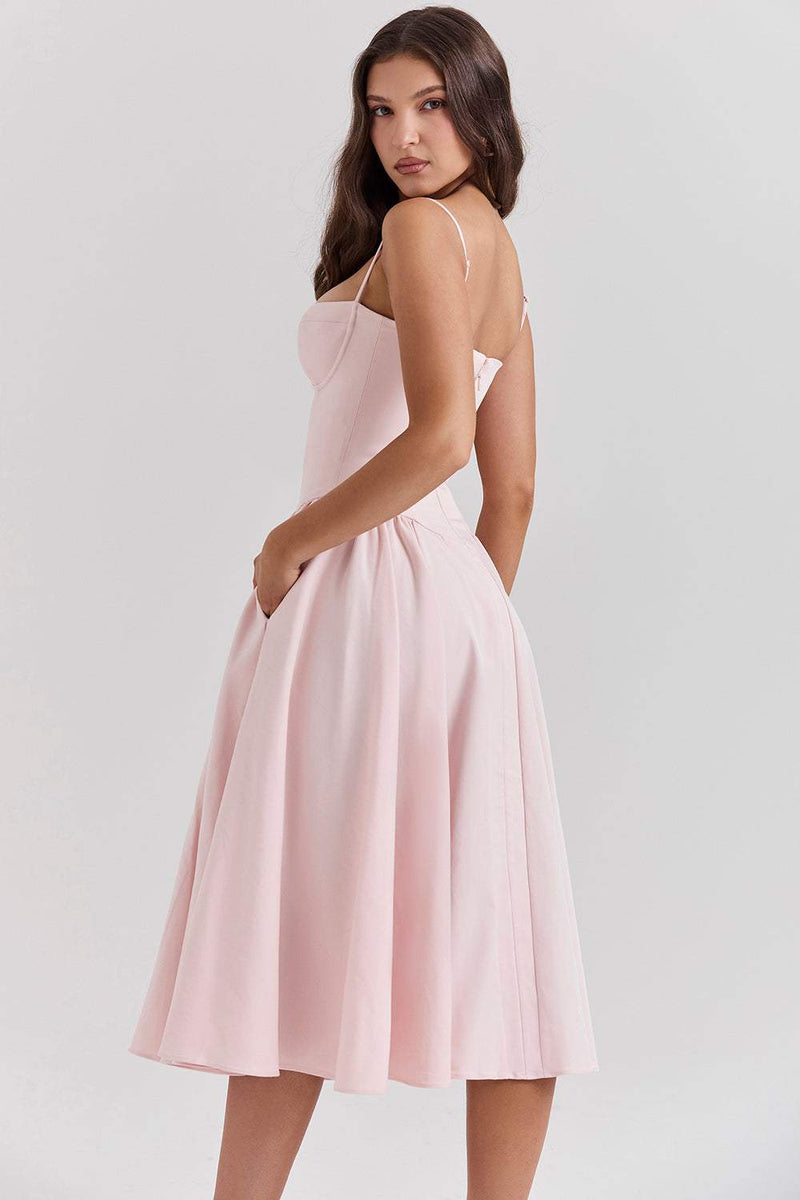 Gracefully Styled Dress for Any Occasion