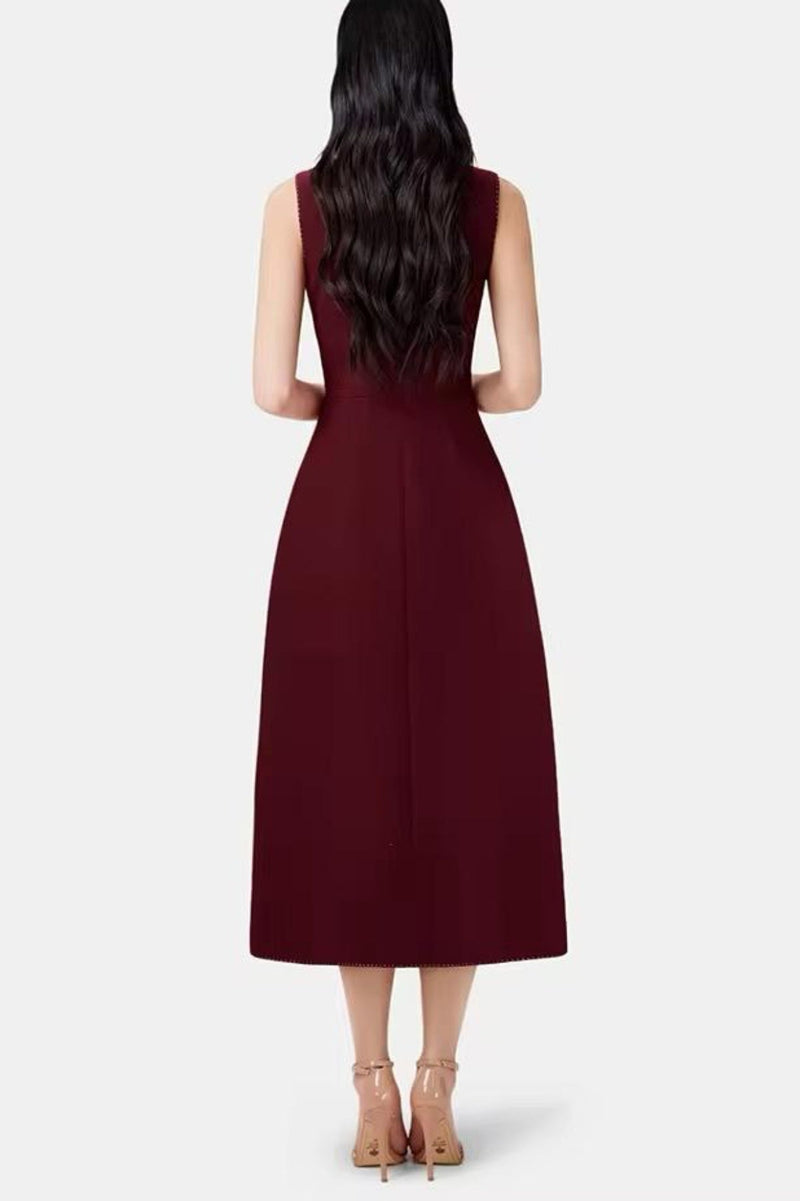 Sophisticated Dress with a Clean Classic Look