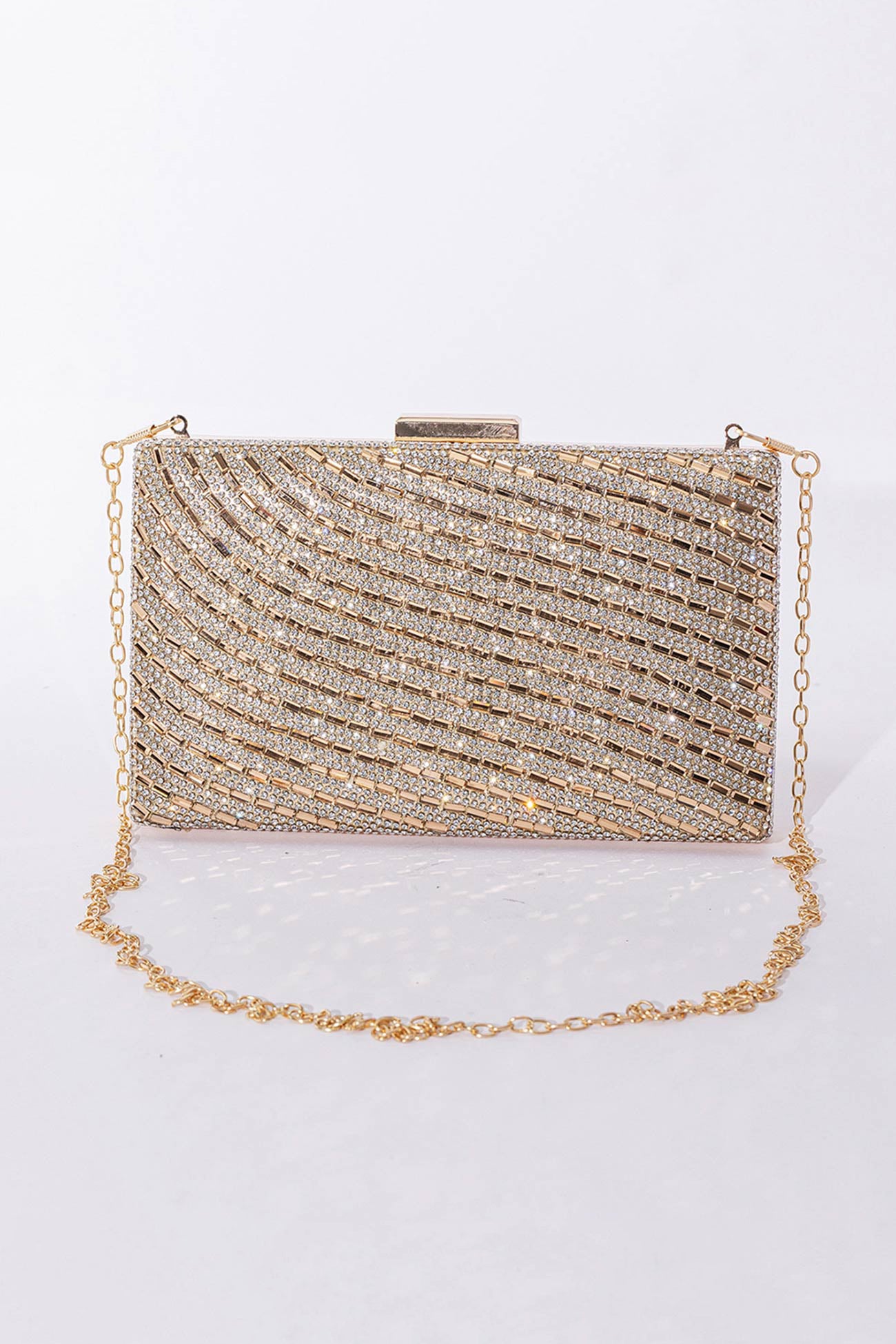 Beautifully Finished Bag in a Timeless Design