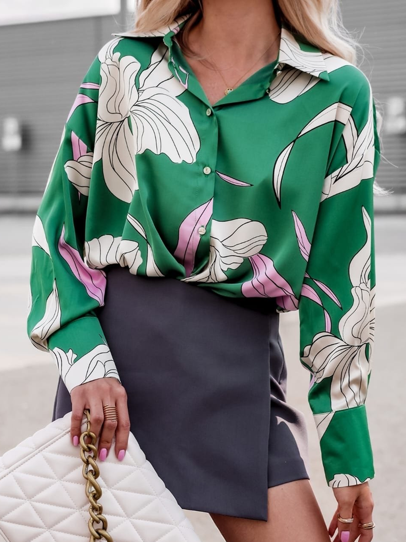 Beautifully Crafted Blouse in a Classic Style
