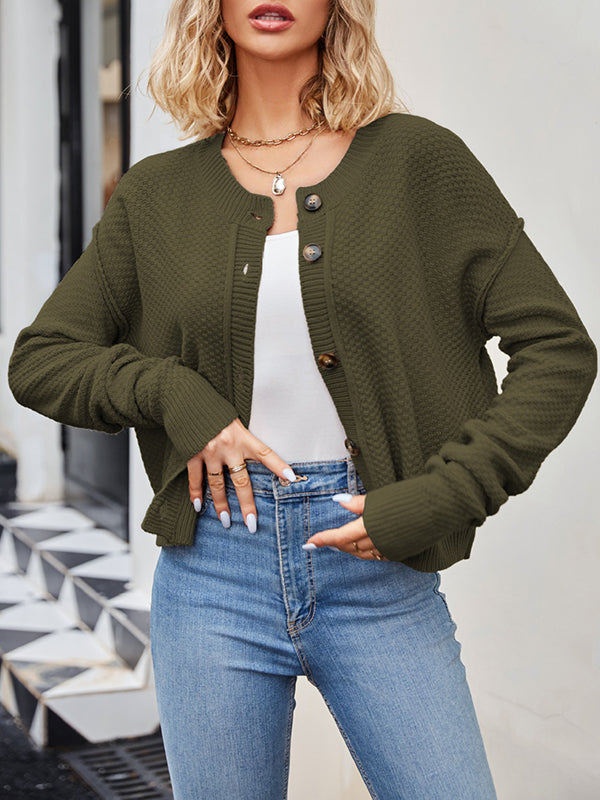 Well Tailored Cardigan with a Graceful Silhouette