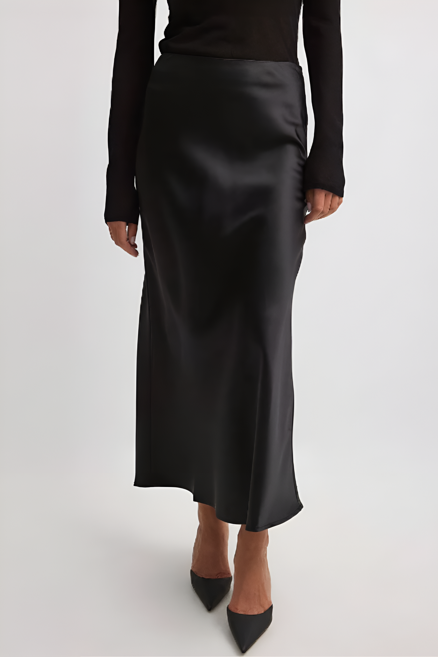 Effortlessly Elegant Garment with a Timeless Design